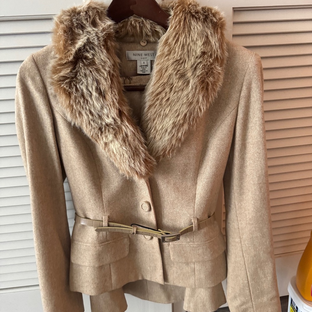 Nine West Winter Suit with Removable Faux Fur Collar - Size 4